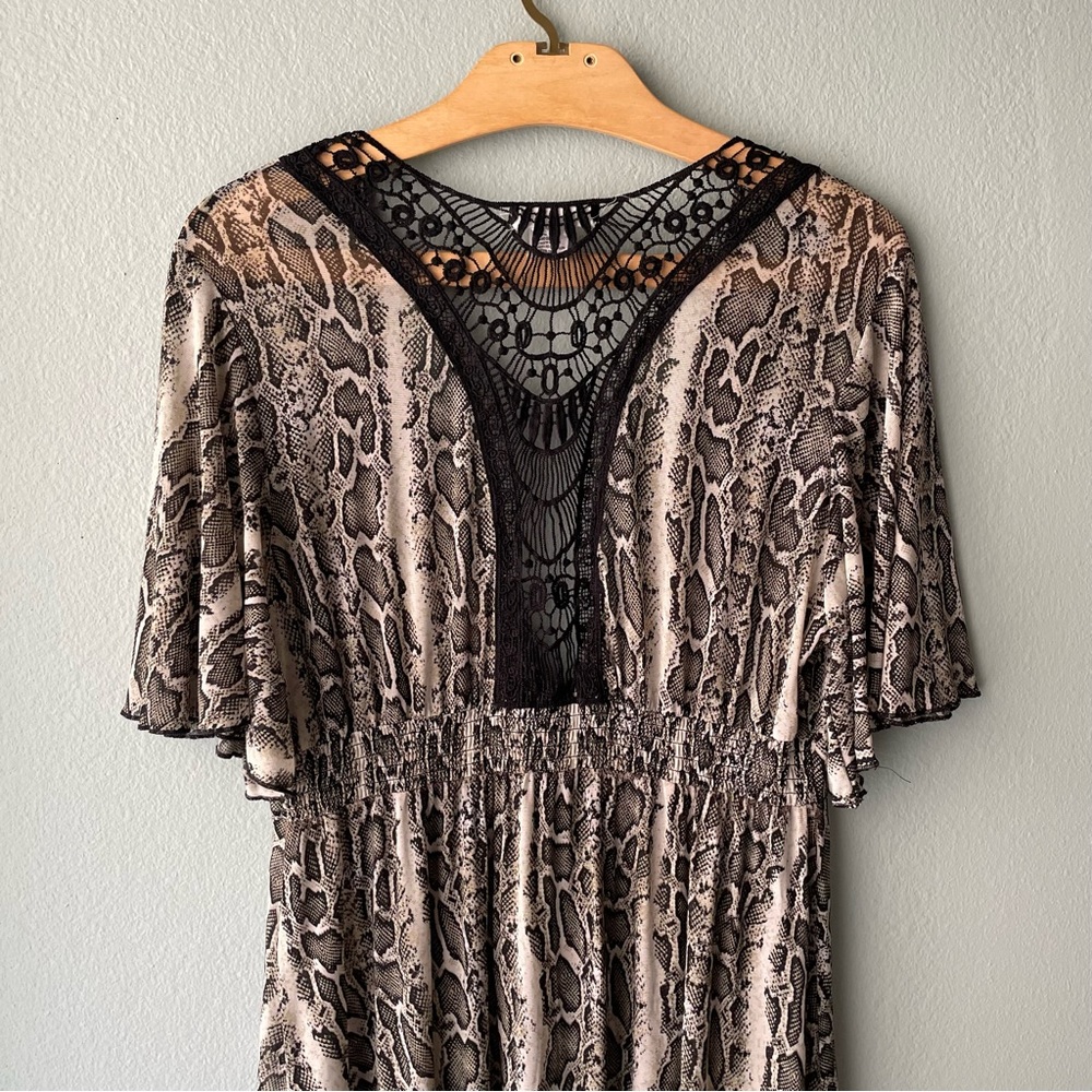 🌻5/$15🌻 L.I.F.E. | Long Snakeskin Snakeprint Sheer Beach Swim Cover-Up Cardigan - Picture 9 of 12